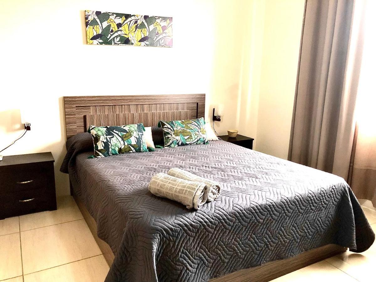 Luxury Westwood Apartment+Pool Flic-en-Flacq 外观 照片