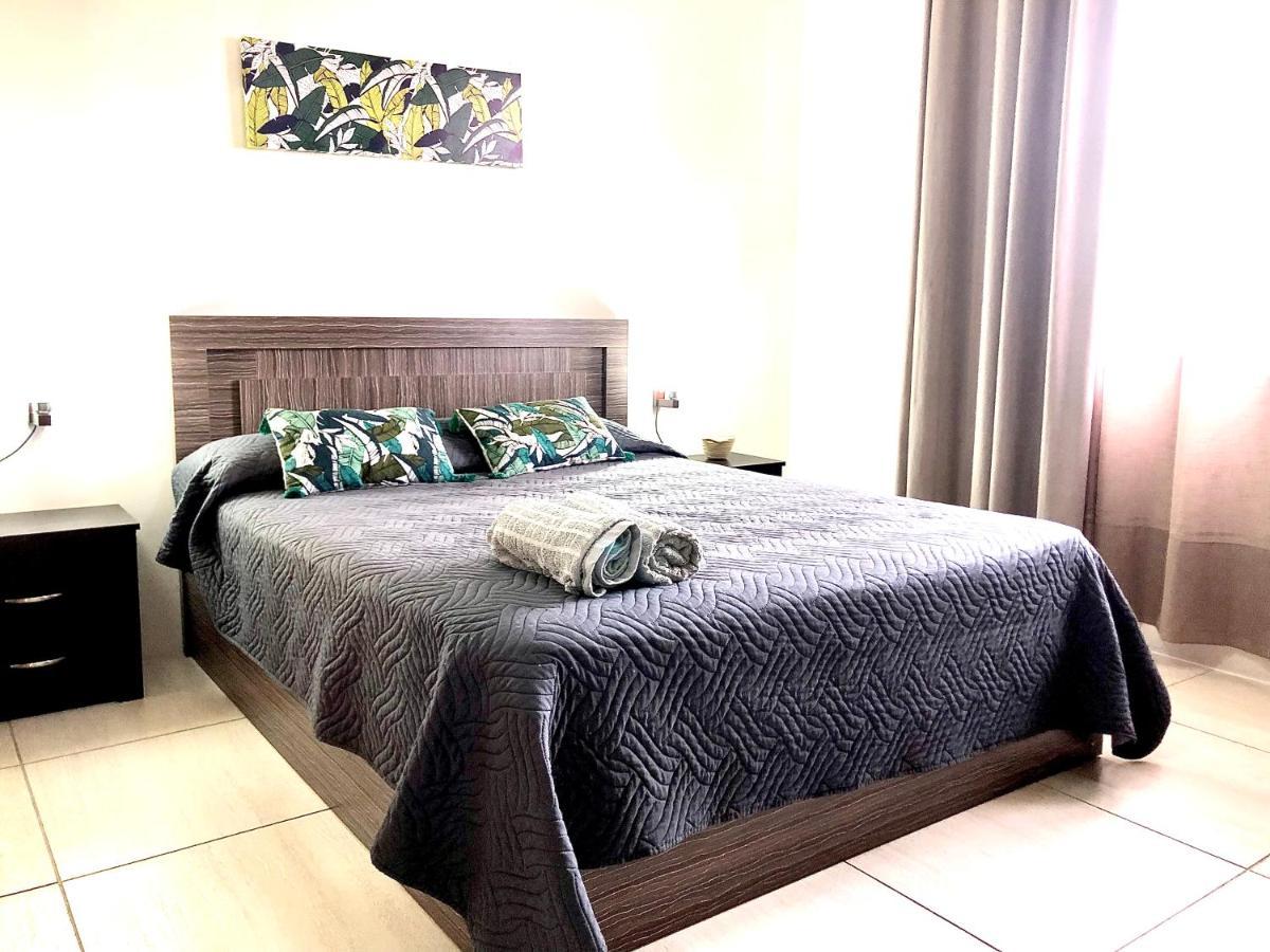 Luxury Westwood Apartment+Pool Flic-en-Flacq 外观 照片