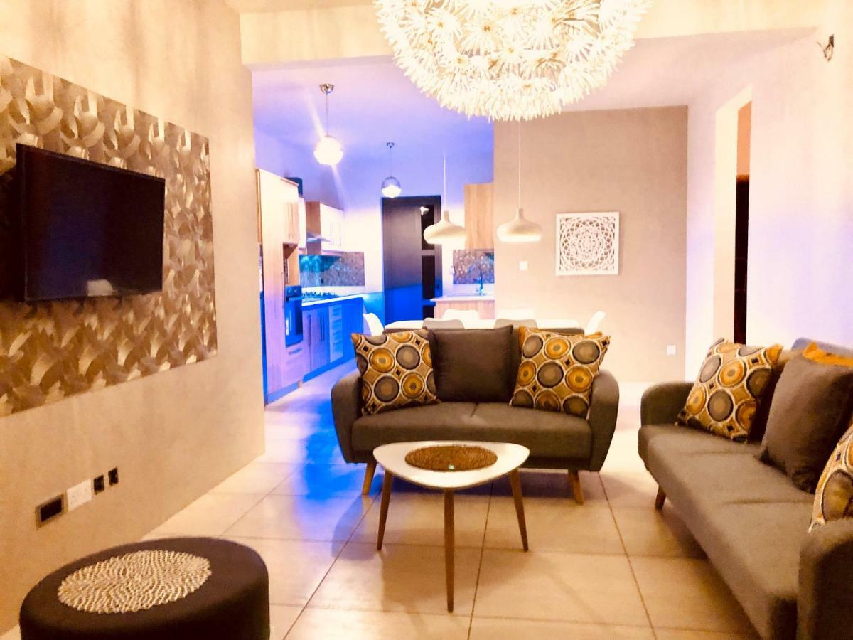 Luxury Westwood Apartment+Pool Flic-en-Flacq 外观 照片